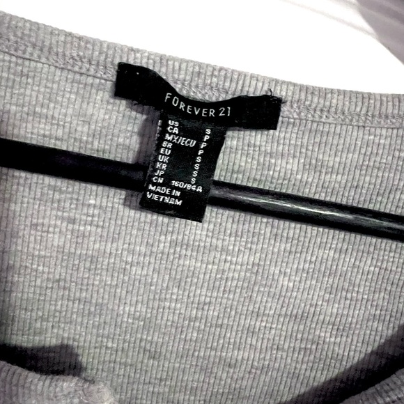 🟪Forever 21 grey button up long sleeve crop top - Picture 5 of 6